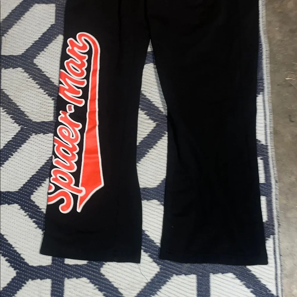 Spider-Man women’s 2 piece set Black stretchy half top & wide sweatpants Bottoms - Picture 4 of 11